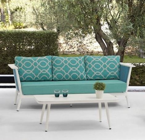 Senior Living - Outdoor Lounges