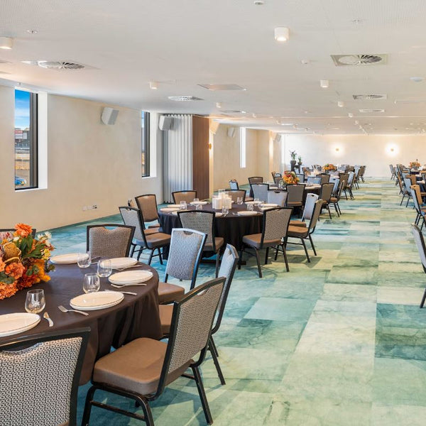 Pub: Oran Park Hotel | Nufurn Commercial Furniture 
