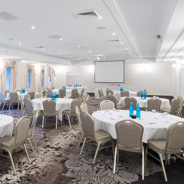 Accommodation: Crowne Plaza - Hawkesbury Valley | Nufurn Commercial Furniture 