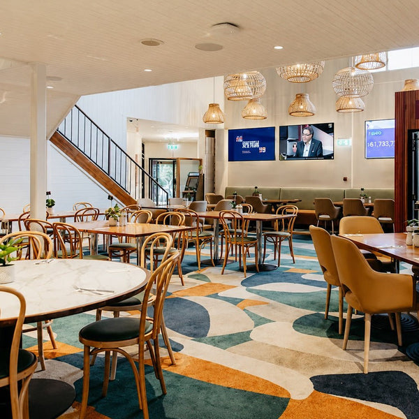Pub: Kensingtion Tavern | Nufurn Commercial Furniture 