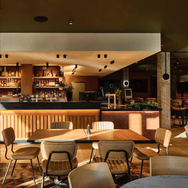 Pub: Pritchard's Hotel