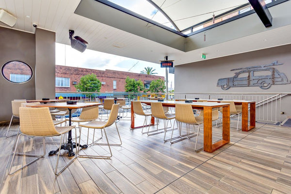 Pub Hotel: The Lakes Hotel