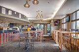 Pub Hotel: The Lakes Hotel