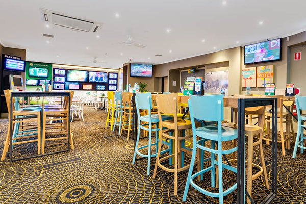 Pub Hotel: The Lakes Hotel