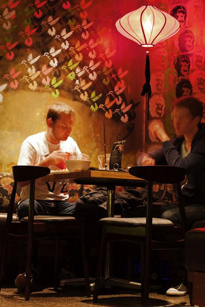 Pub Hotel: Monkey Bar